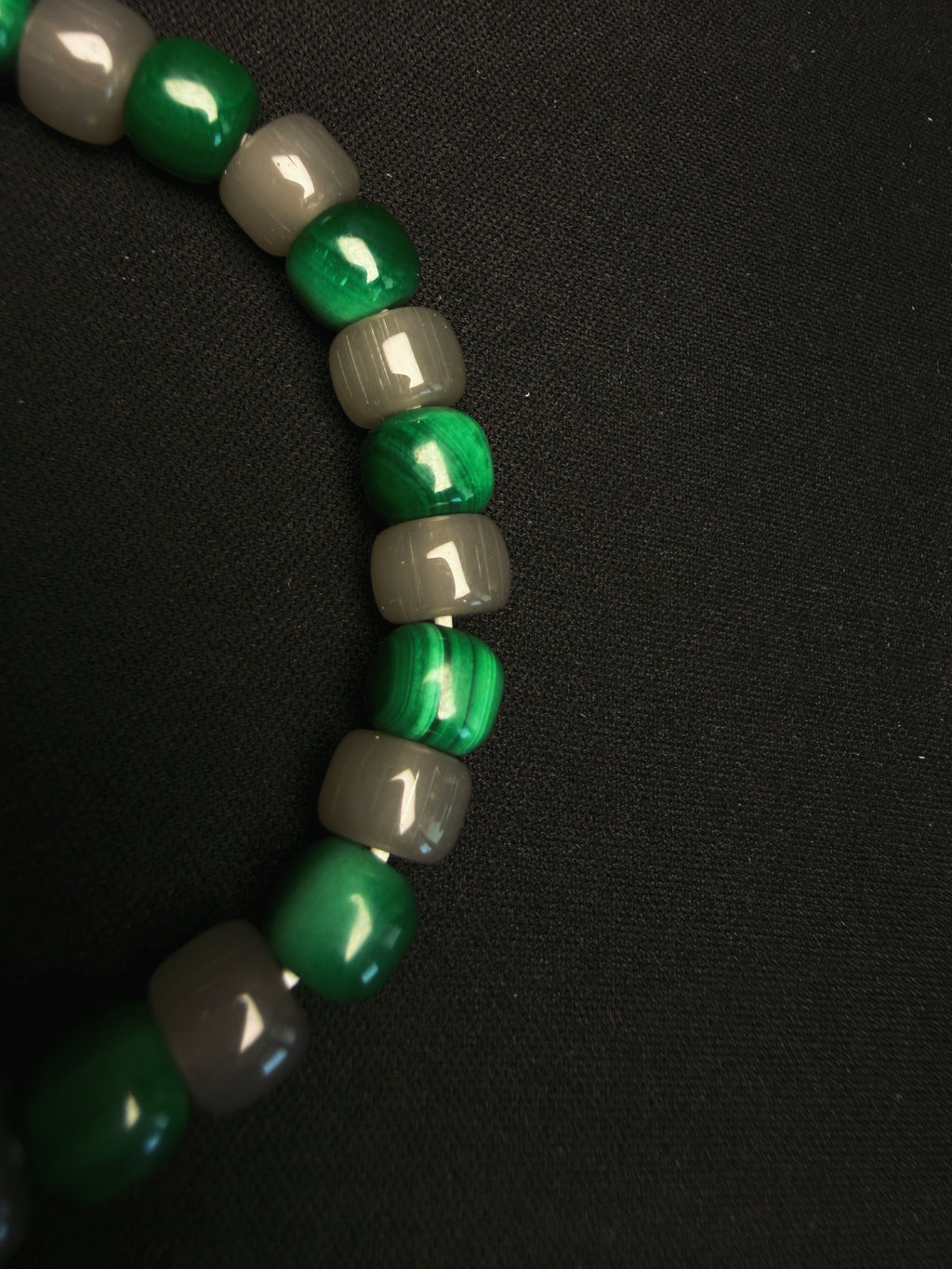 GiLiMuya Natural Malachite & Smoky Grey Nephrite Jade Barrel Bead Bracelet, Handcrafted Two-Tone Gemstone Bracelet Unisex