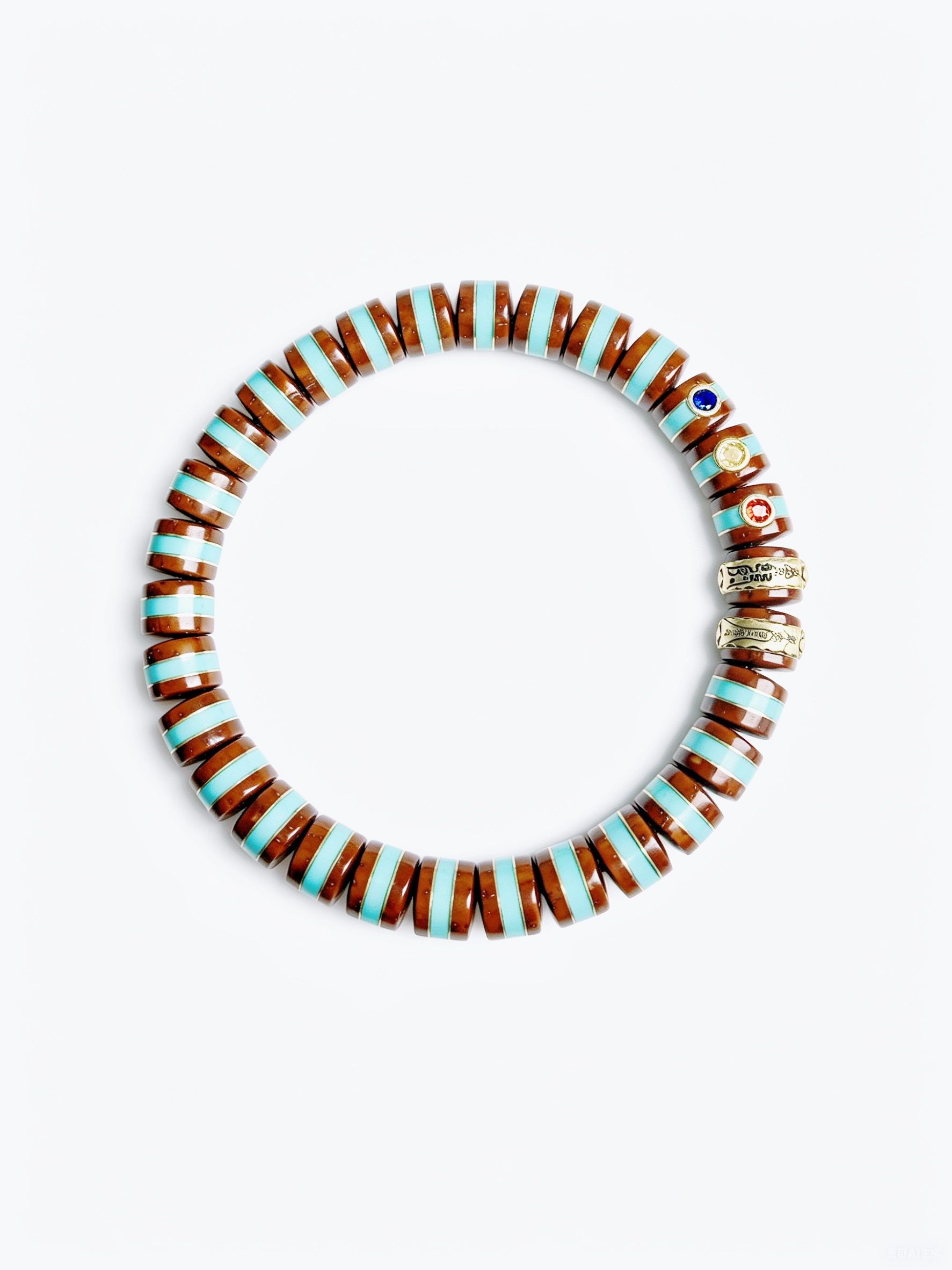 Blue Whisper Lucky Chipmunk Bodhi Bracelet – Straight-Cut Edge Version